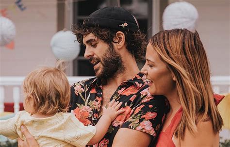 vanessa pilon alex nevsky|Alex Nevsky et Vanessa Pilon partagent une vidéo de leur quotidien des.